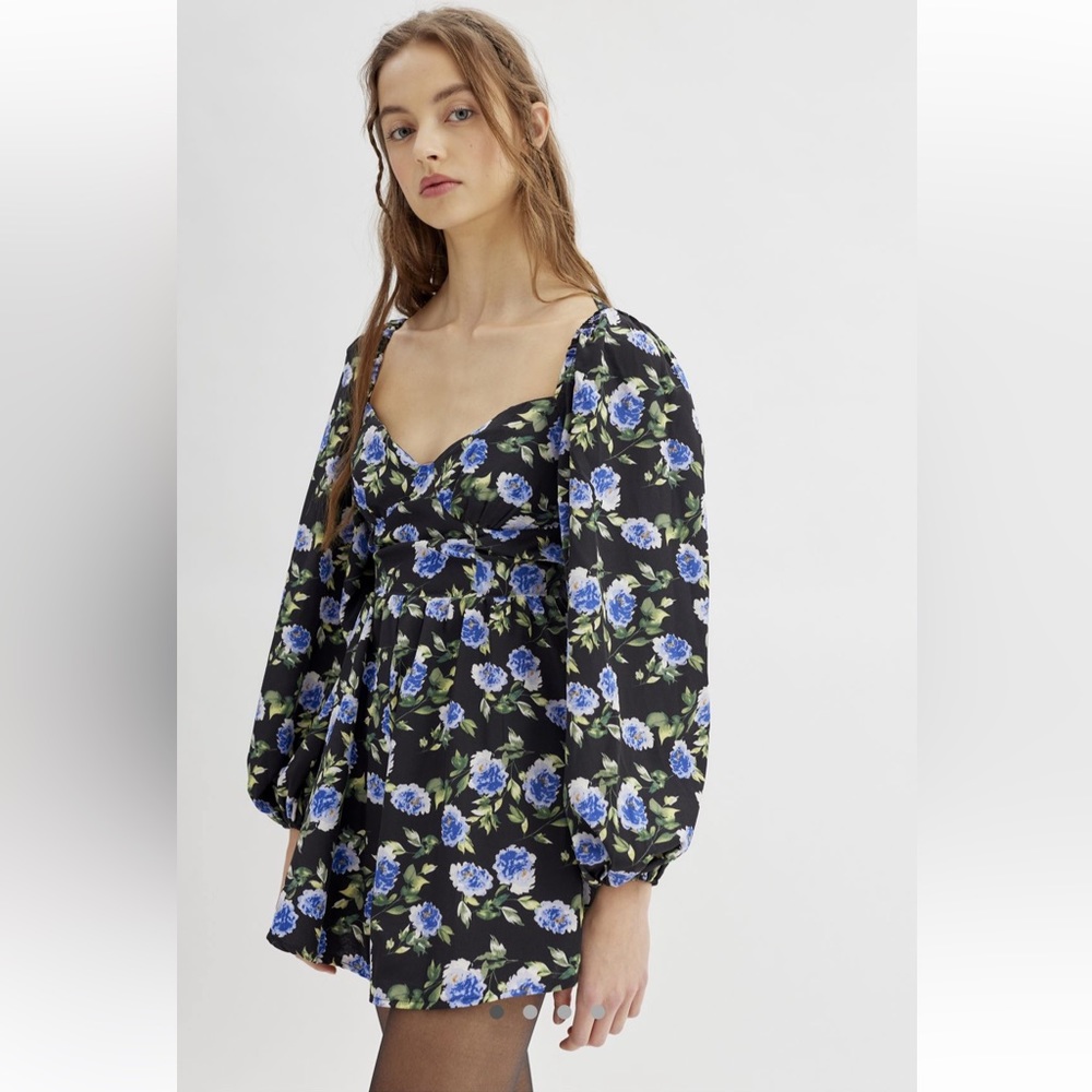 Kiss The Sky Floral Long Sleeve Romper • Still In The Package